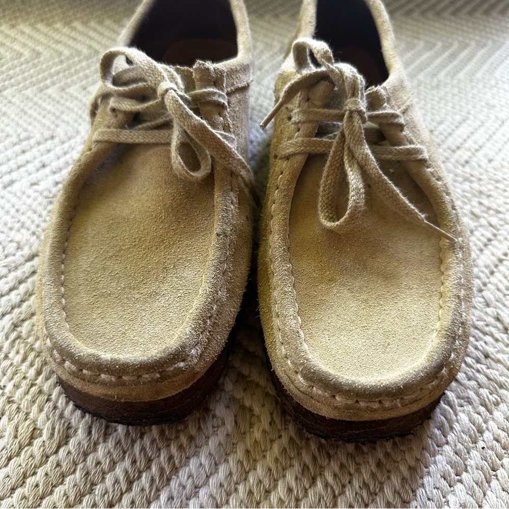 Clarks Women’s Wallabee Leather Shoe, 8.5